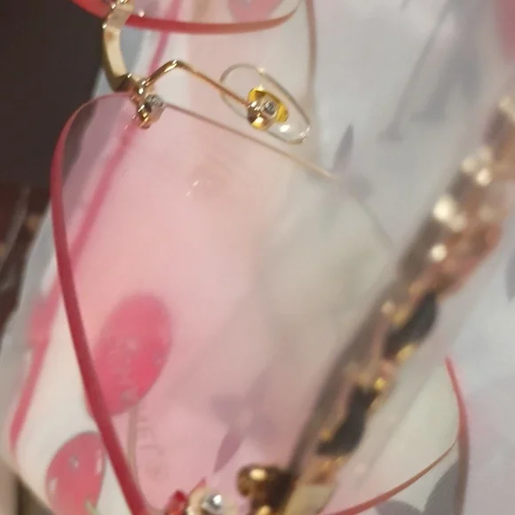 CHANEL Rose-Tinted Sunglasses with Pearl Accent All Inclusive - Picture 12 of 15